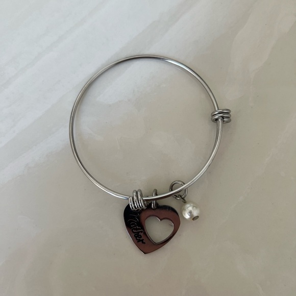 Silver bracelet with Pearl & Mother Heart Chatm - Picture 2 of 2